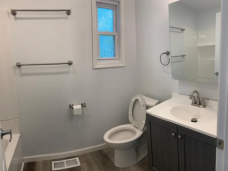 514 S McArthur St #1 — Photo 8