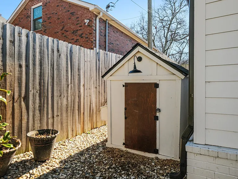3406 Belmont Blvd — Photo 27