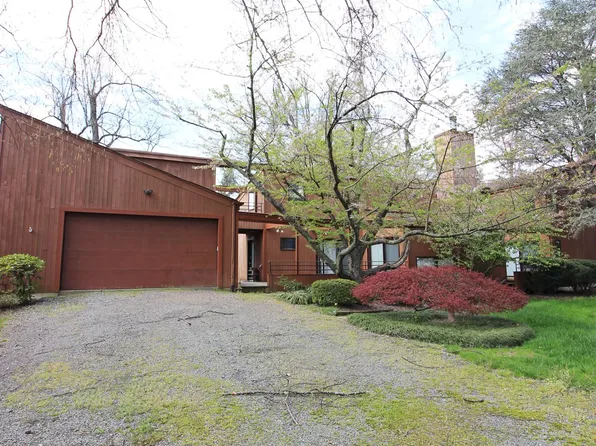 6872 Melrose Dr, Mc Lean, VA 22101