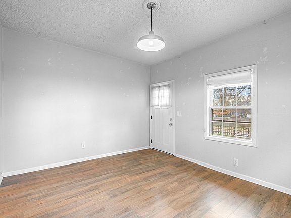 5th image of 313 Gatewood Ave Unit A