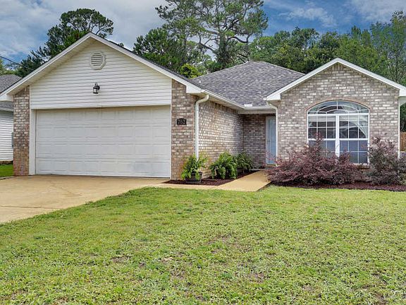 2nd image of 762 Pearl Sand Dr