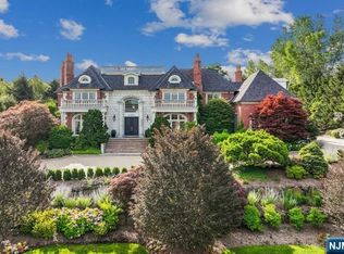 116 Truman Dr, Cresskill, NJ 07626