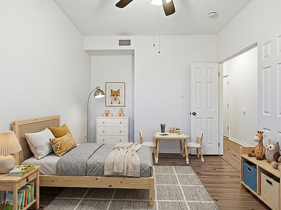 5th image of 7840 Clover Leaf Dr