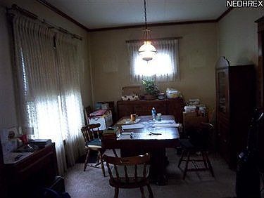 3rd image of 627 Dickson Ave