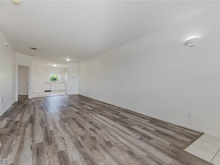 5612 Rose Garden Rd #204 — Photo 2