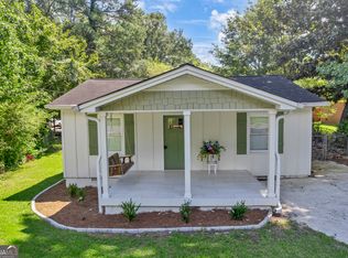 376 Pine St NE, Kennesaw, GA 30060