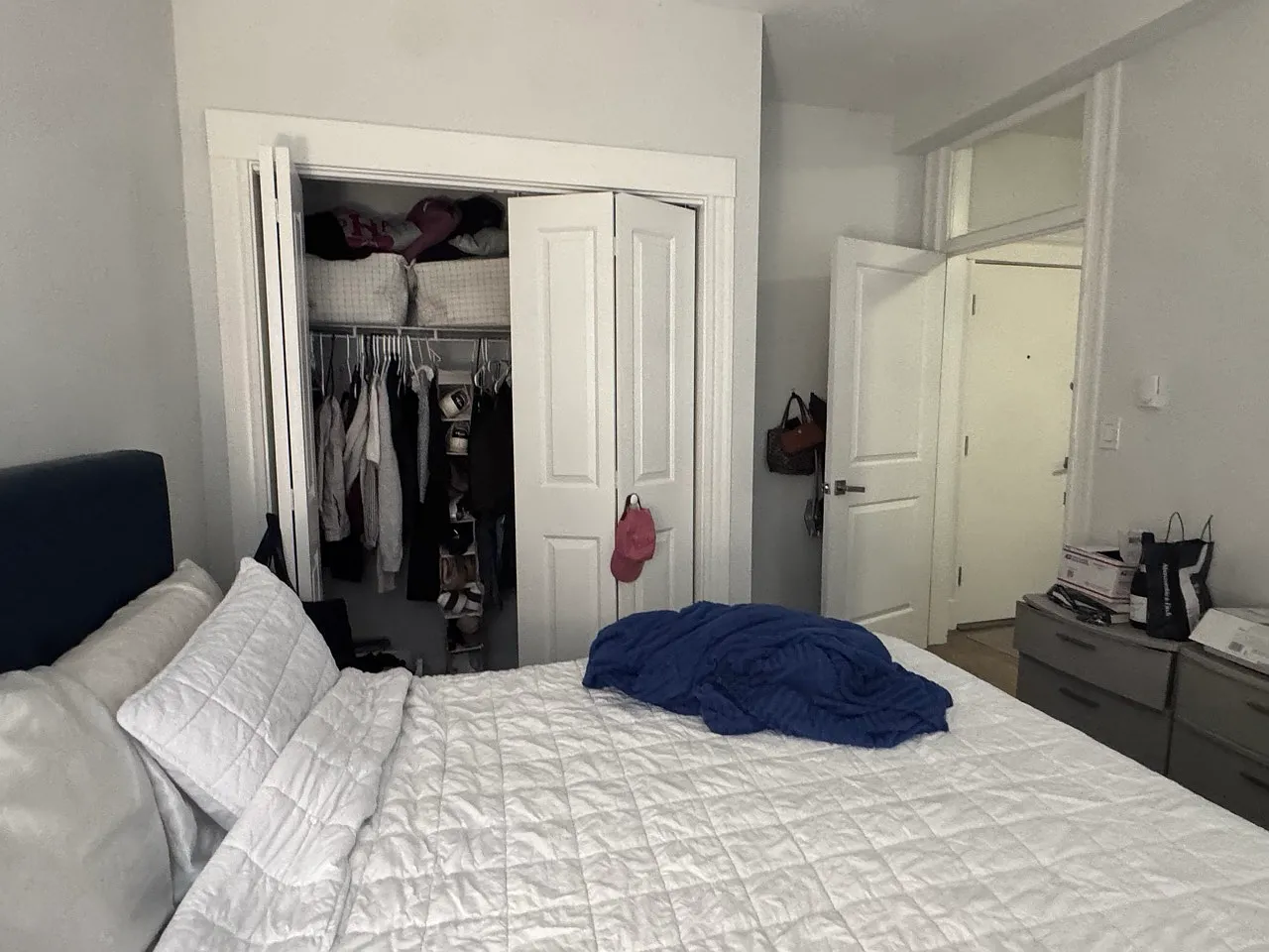 3 bed, 800 sqft, $4,750 — Photo 4