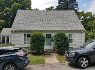 8 Prospect Hill St, Merrimac, MA 01860