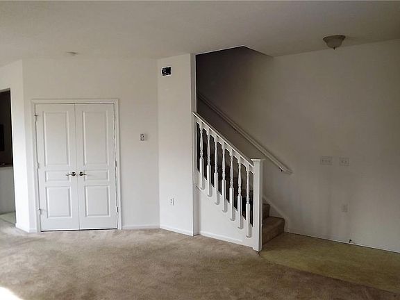 4th image of 2333 Wessington Dr
