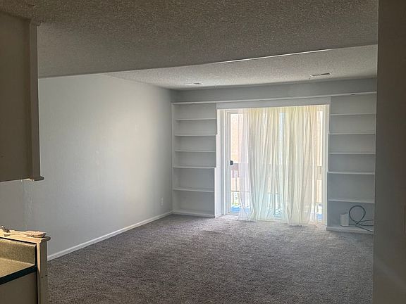 5th image of 1606 Cottonwood Dr APT 10