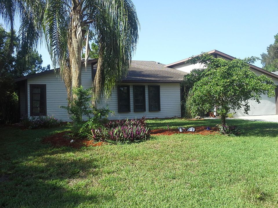 Nicely landscaped front yard