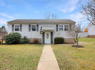 430 Alpine Village Dr, Monroeville, PA 15146