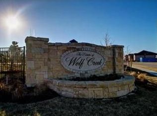 18303 W 193rd Ter, Spring Hill, KS 66083