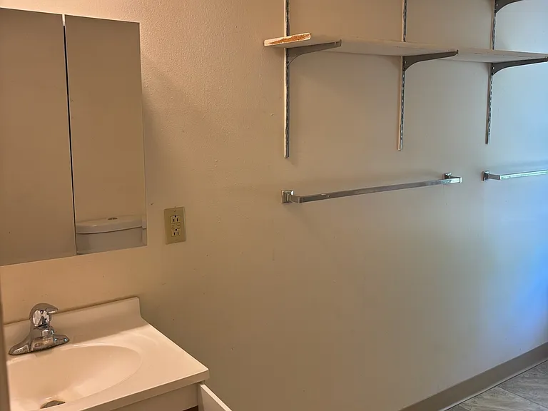 319 N Pinckney St #2 — Photo 14
