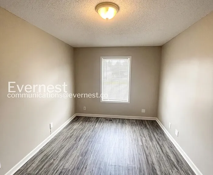 320 Donna Dr — Photo 19