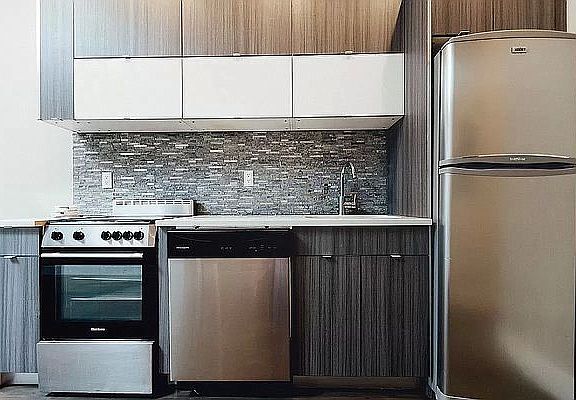 3rd image of 1491 Gates Ave #3A
