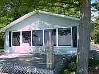 1st image of 950 Huron St