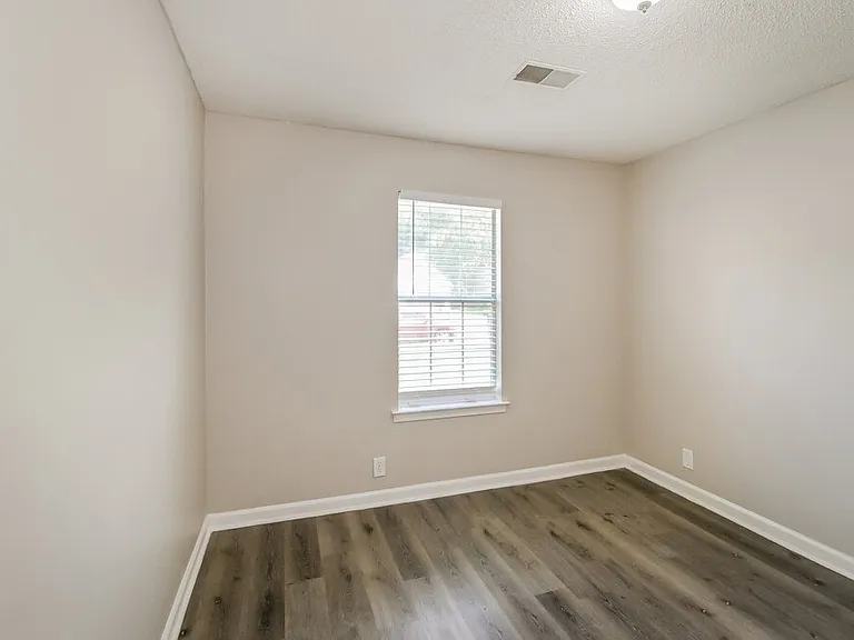 6955 Gallop Dr — Photo 12