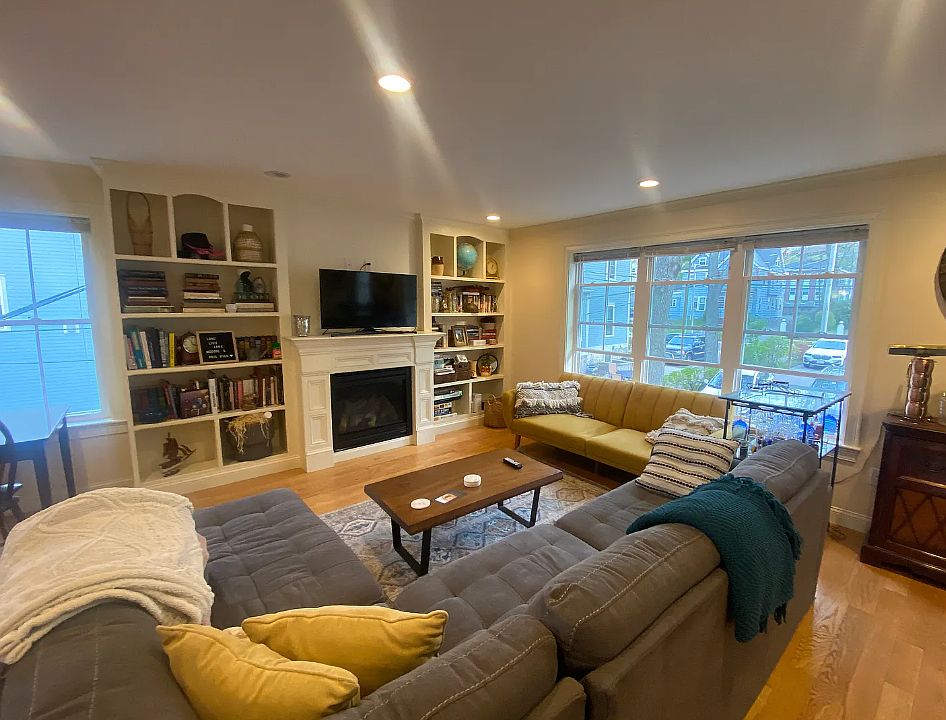 1st image of 25 Sparhawk St #1