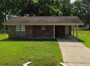 600 English Dr, Lafayette, LA 70507