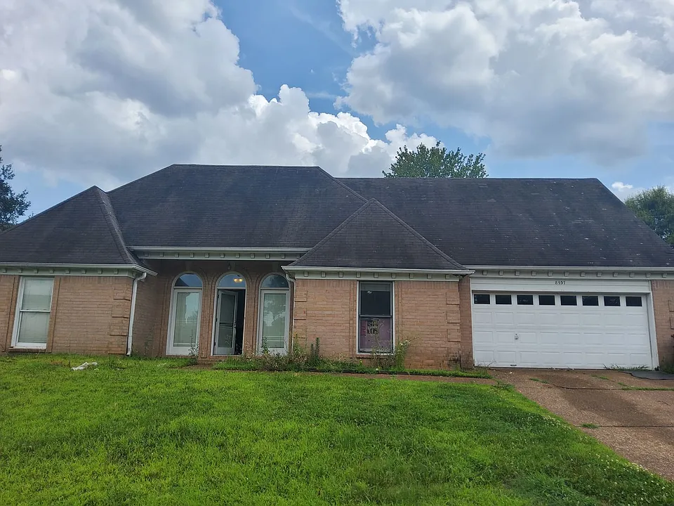 8937 Chimneyrock Blvd