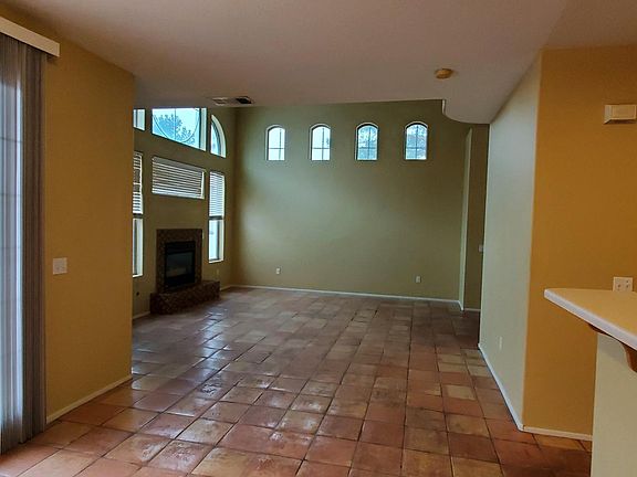 4th image of 8719 Villa Jeremiah Ln