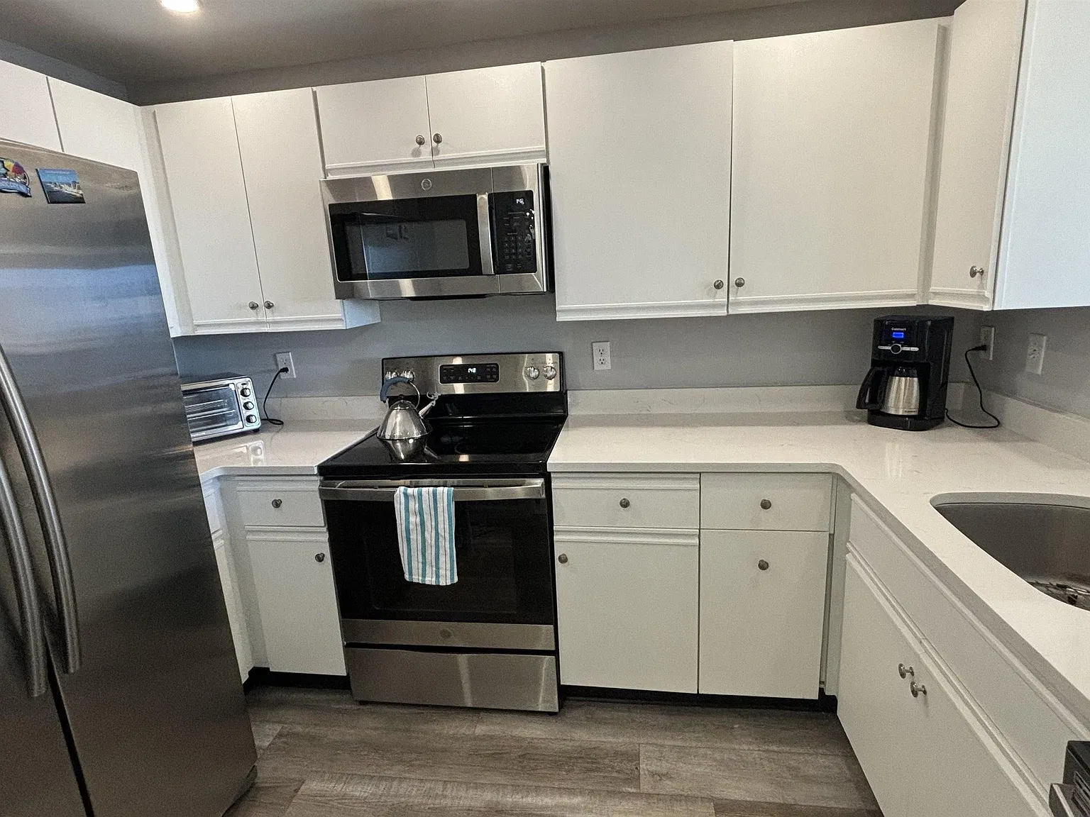 1 bed, 1.5 bath, $18,000 — Photo 3