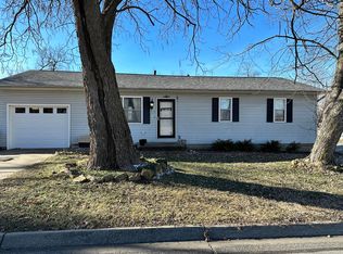 1219 N Colorado St, Nevada, MO 64772