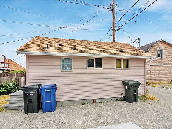 3rd image of 3310 6th Avenue