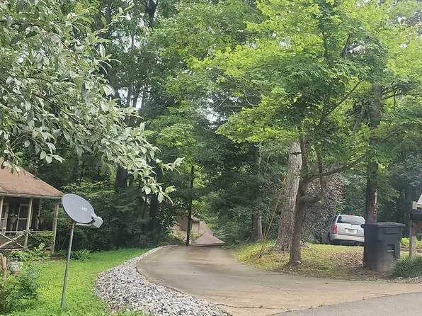 88 Castlewood Ct, Jasper, GA 30143