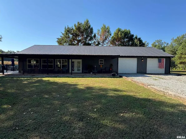 1656 County Road 1125 Rd E, Cisne, IL 62823