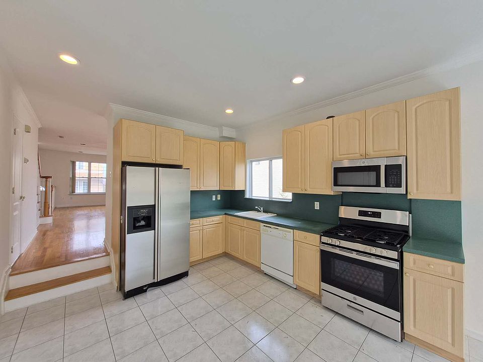 1st image of 29 Marisa Ct #2
