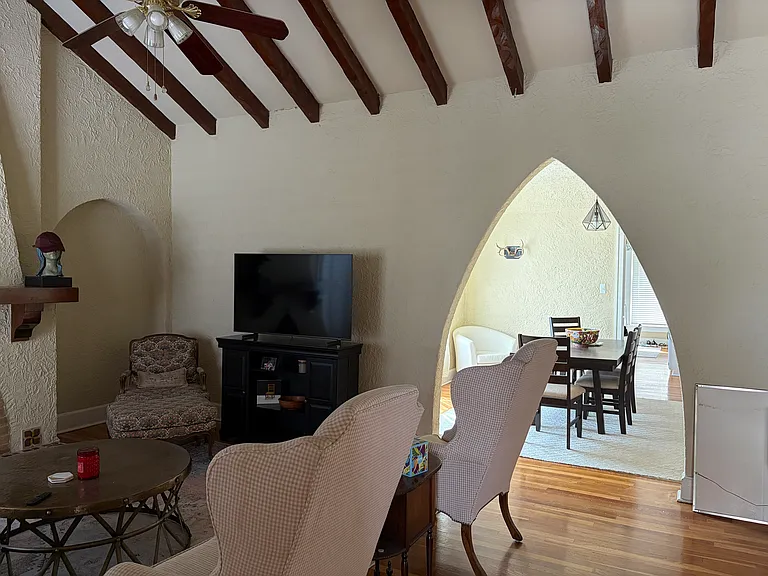 1313 Cincinnati Ave — Photo 3