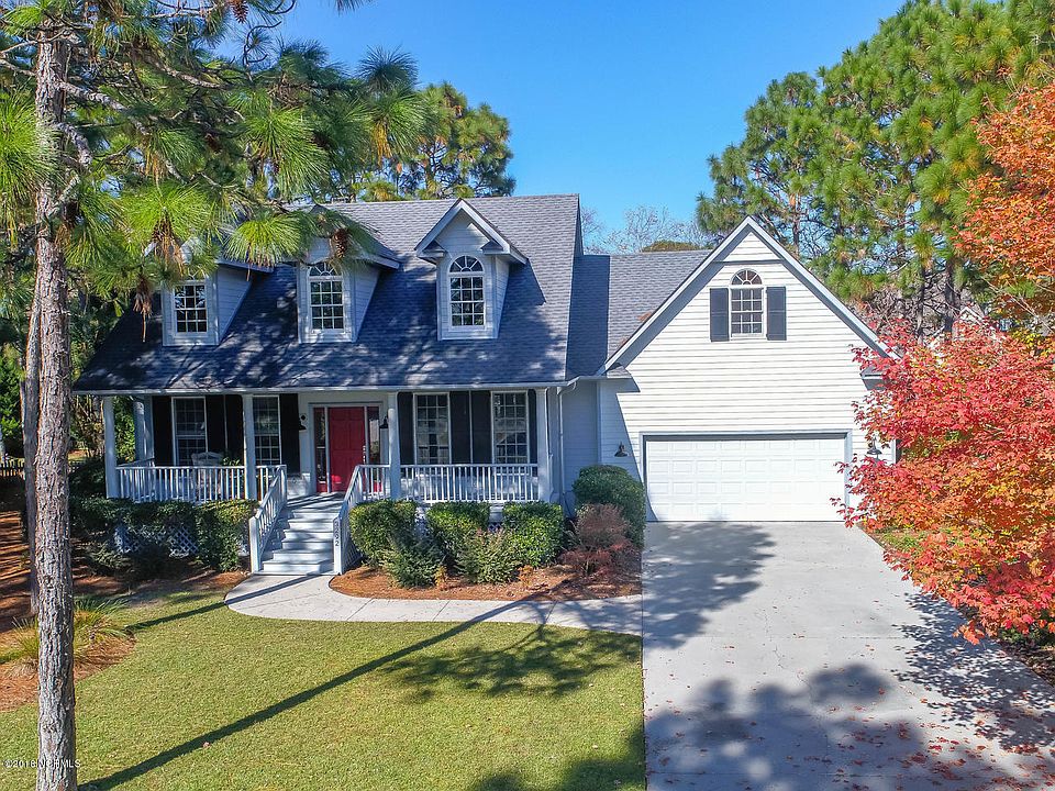 1st image of 3292 St James Drive SE
