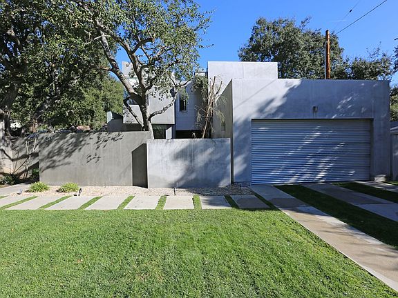 2nd image of 349 Santa Inez Way