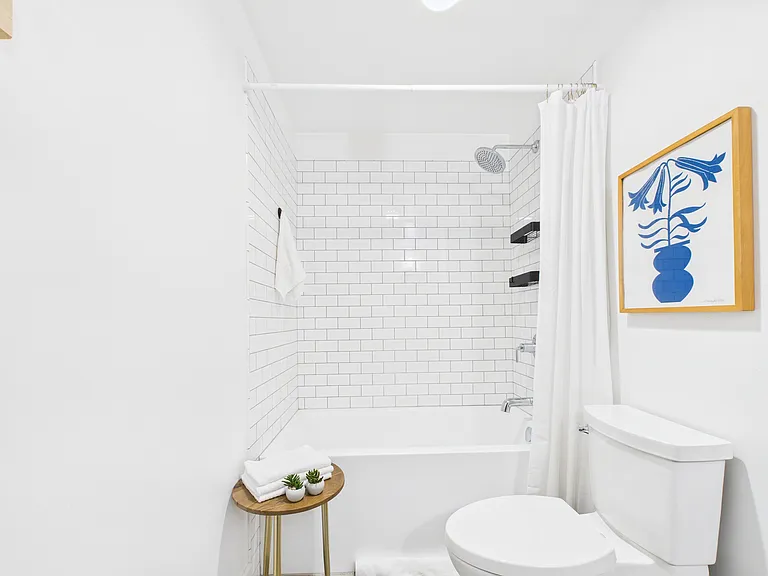 230 Wilson St #5 — Photo 16