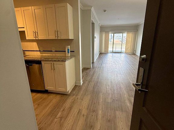 3rd image of 190 Carson Dr #1557483