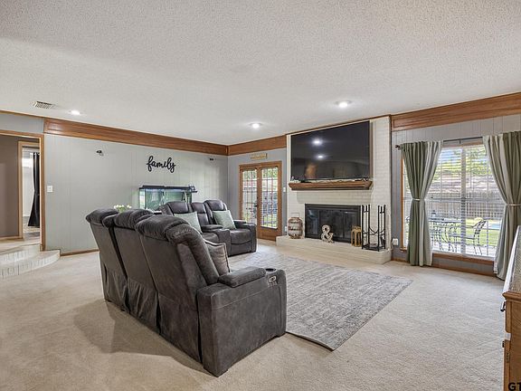 4th image of 4427 Dundee Dr
