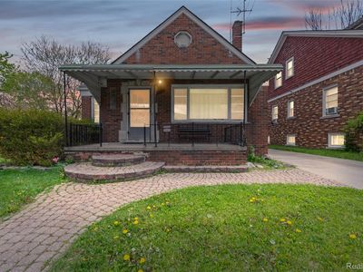 6874 Greenview Ave, Detroit, MI, 48228
