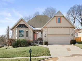 1147 S Carriage Ave, Springfield, MO 65809