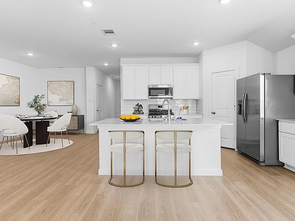 3rd image of 9006 Shaddy Cabana Way
