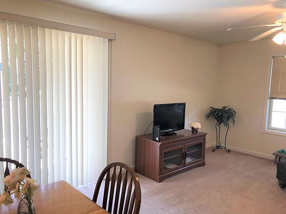 Dining/Livingroom