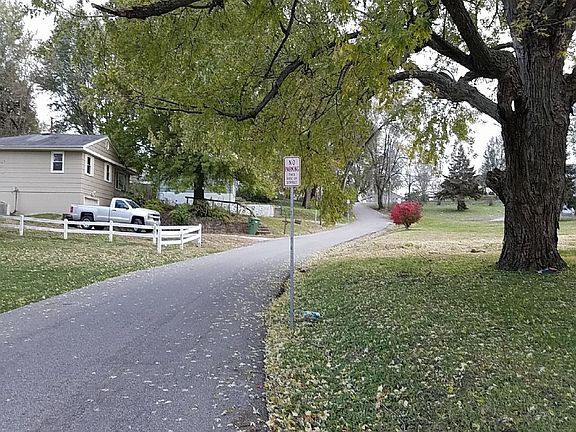 5th image of 3844 Maplewood Dr