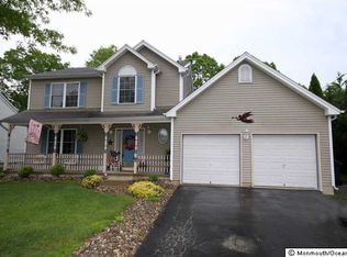 155 Topsail Ln, Manahawkin, NJ
