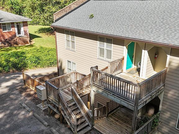 4th image of 3021-3035 Medlin Dr