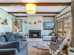 1205 Laurie Rd W, Roseville, MN 55113