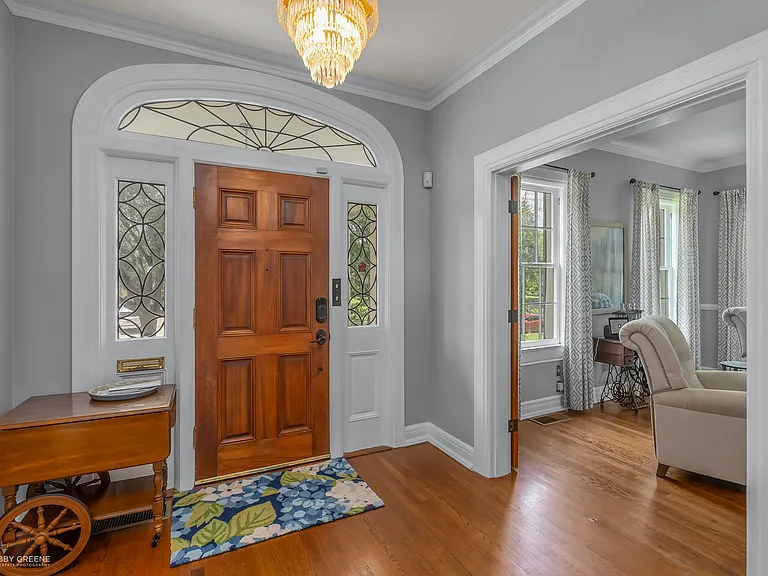 539 Atkins Ave — Photo 15