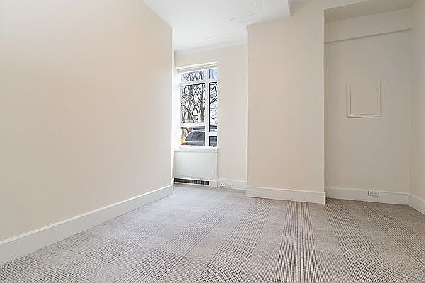 1st image of 25 Central Park W APT 1L