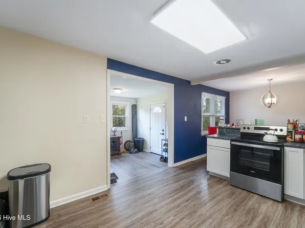 309 Woodhaven Drive, Jacksonville, NC 28540