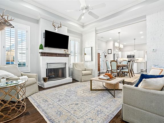 4th image of 2688 Canal Ct